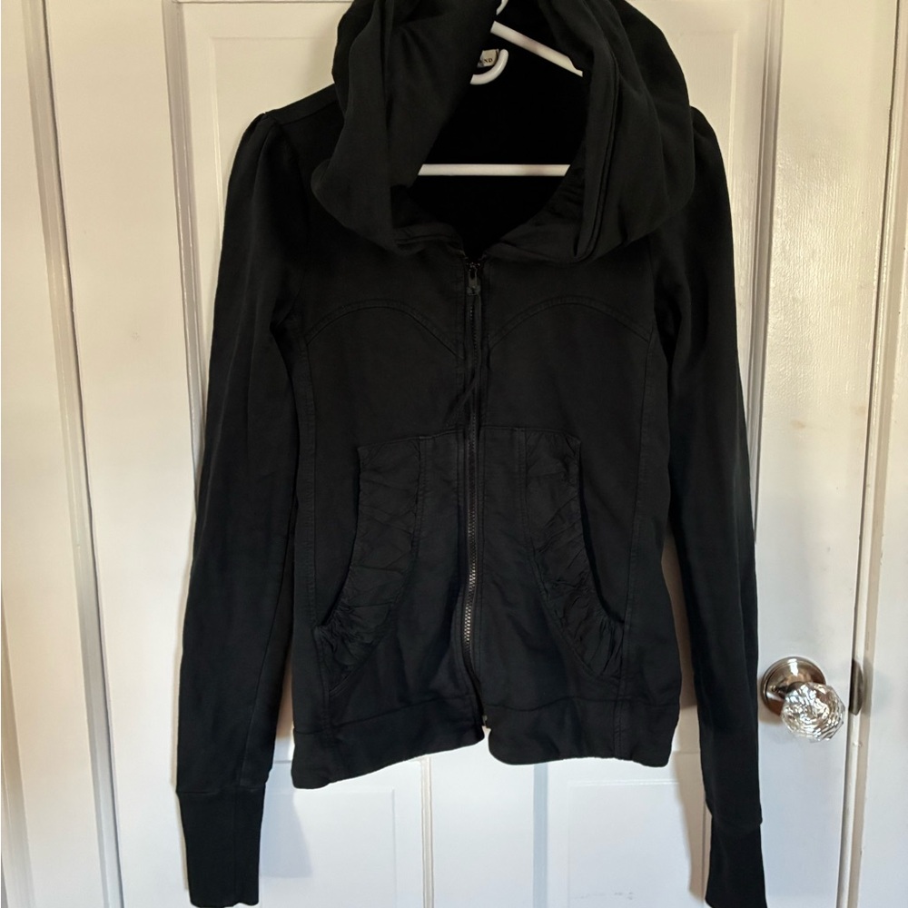 Prairie Underground Short Cloak Hoodie, Small, EUC